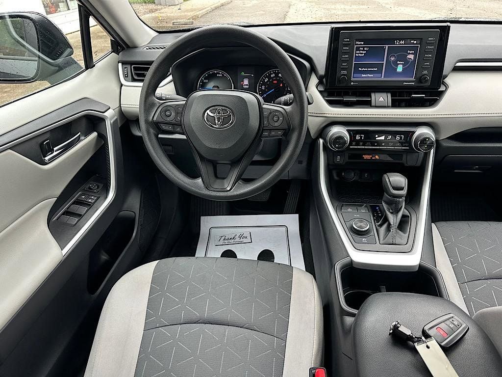 2022 Toyota RAV4 Hybrid XLE