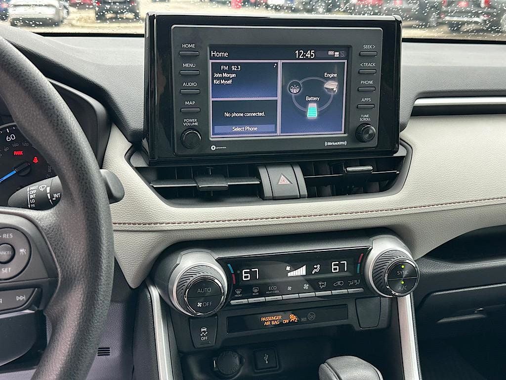 2022 Toyota RAV4 Hybrid XLE