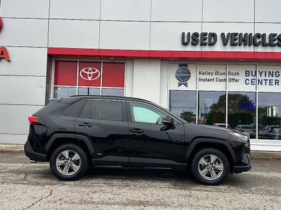 2022 Toyota RAV4 Hybrid XLE
