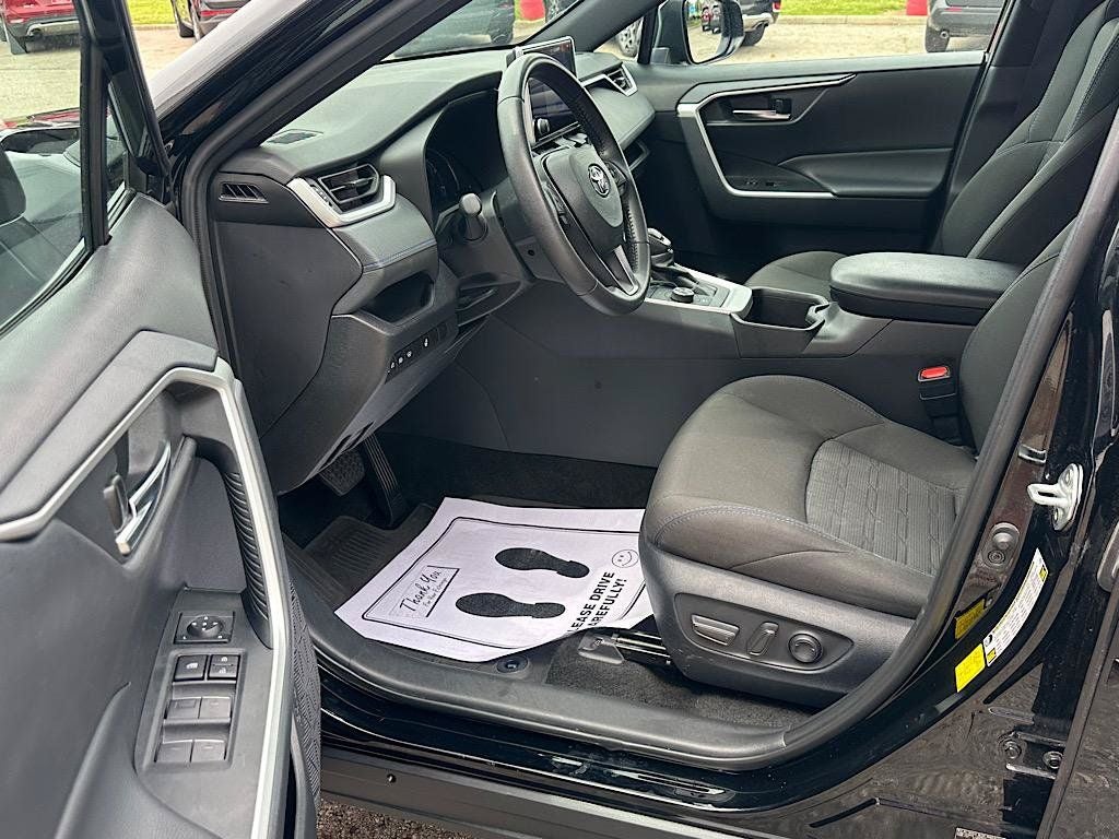 2024 Toyota RAV4 Hybrid SE