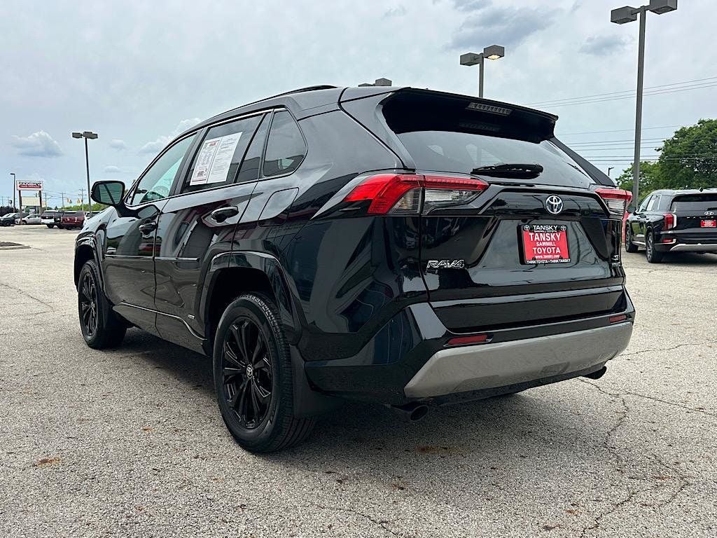 2024 Toyota RAV4 Hybrid SE