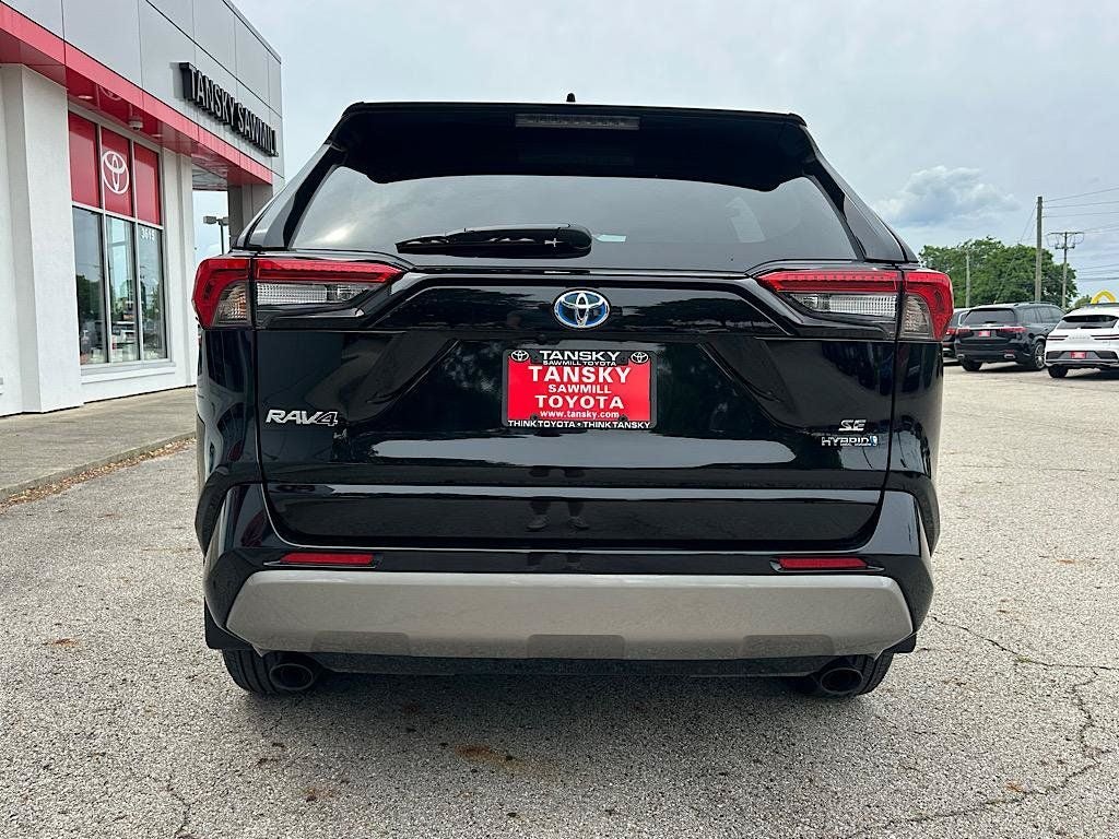 2024 Toyota RAV4 Hybrid SE