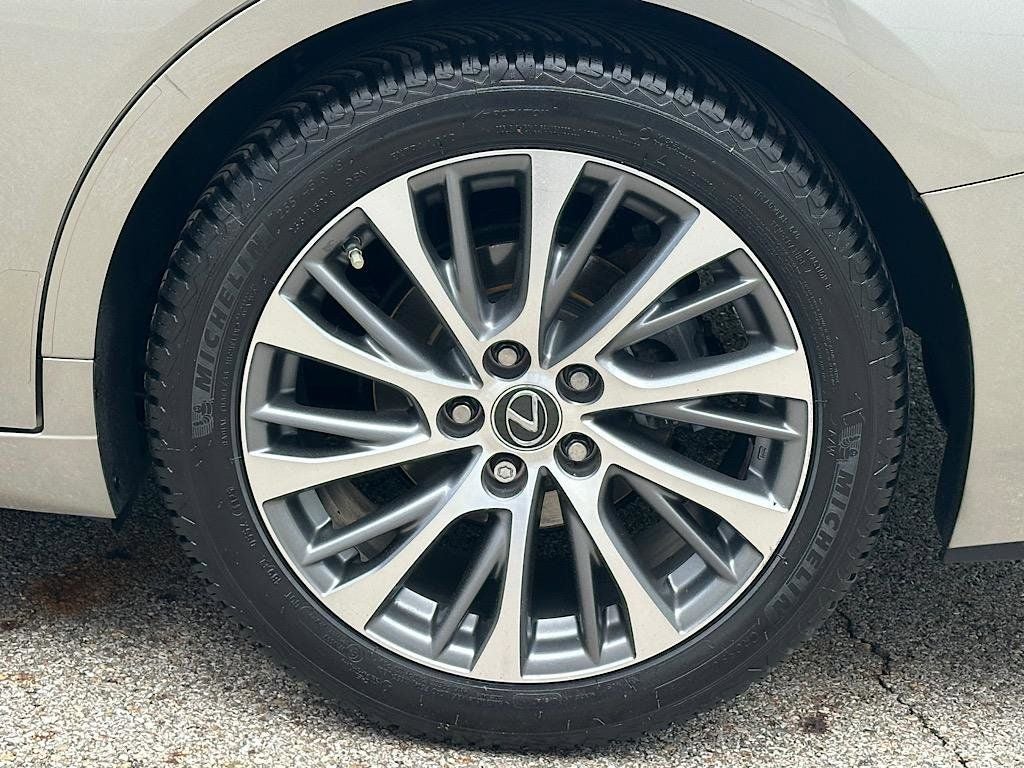 2019 Lexus ES 350