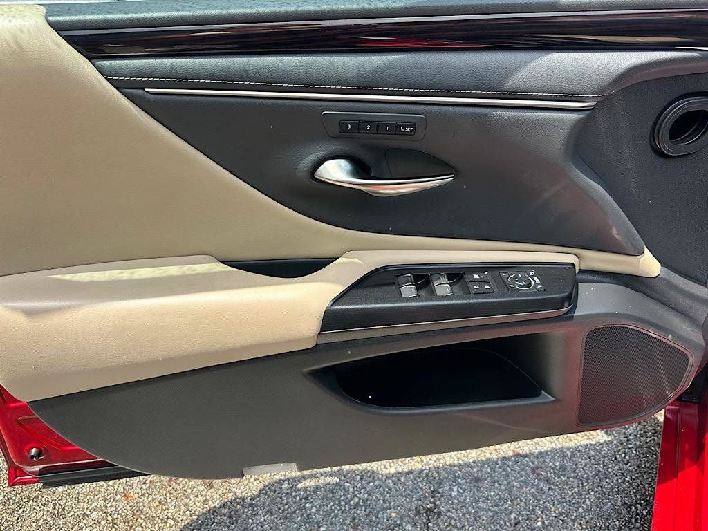 2021 Lexus ES 250