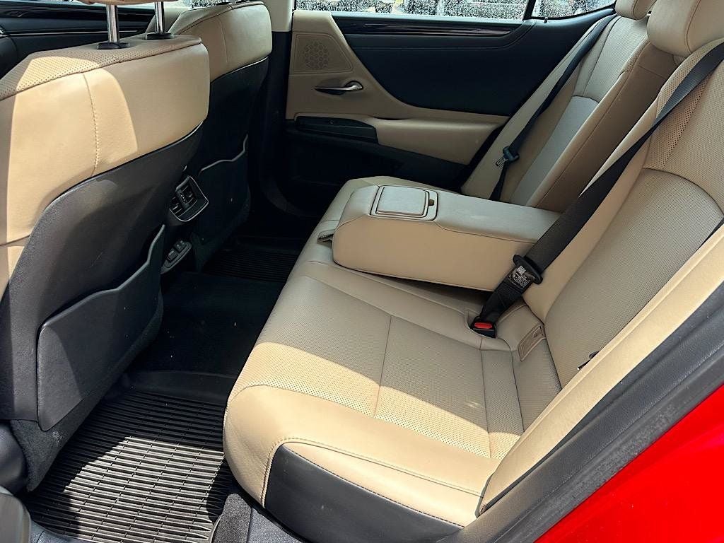 2021 Lexus ES 250