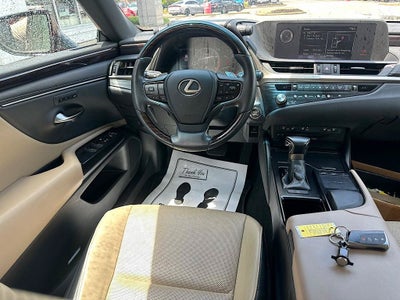 2021 Lexus ES 250