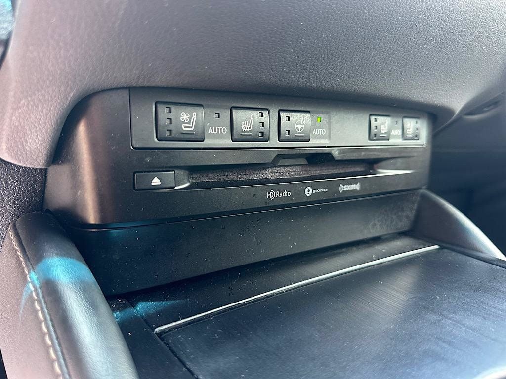 2021 Lexus ES 250