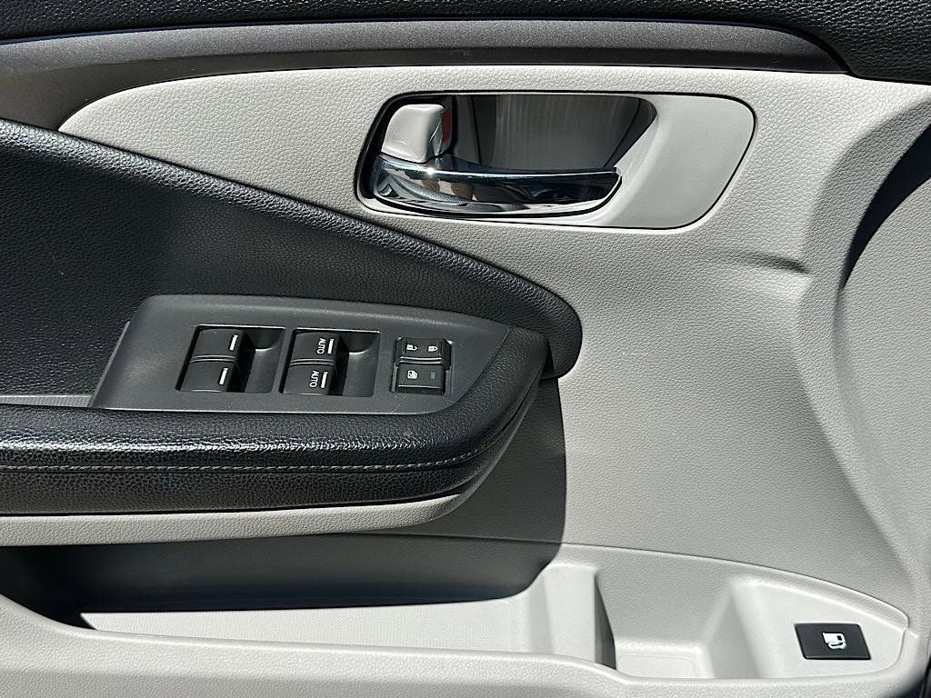 2016 Honda Pilot LX
