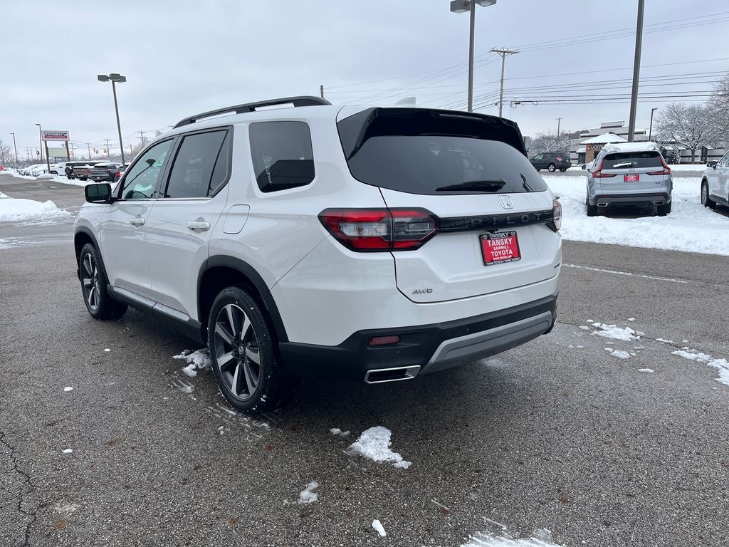 2025 Honda Pilot Touring