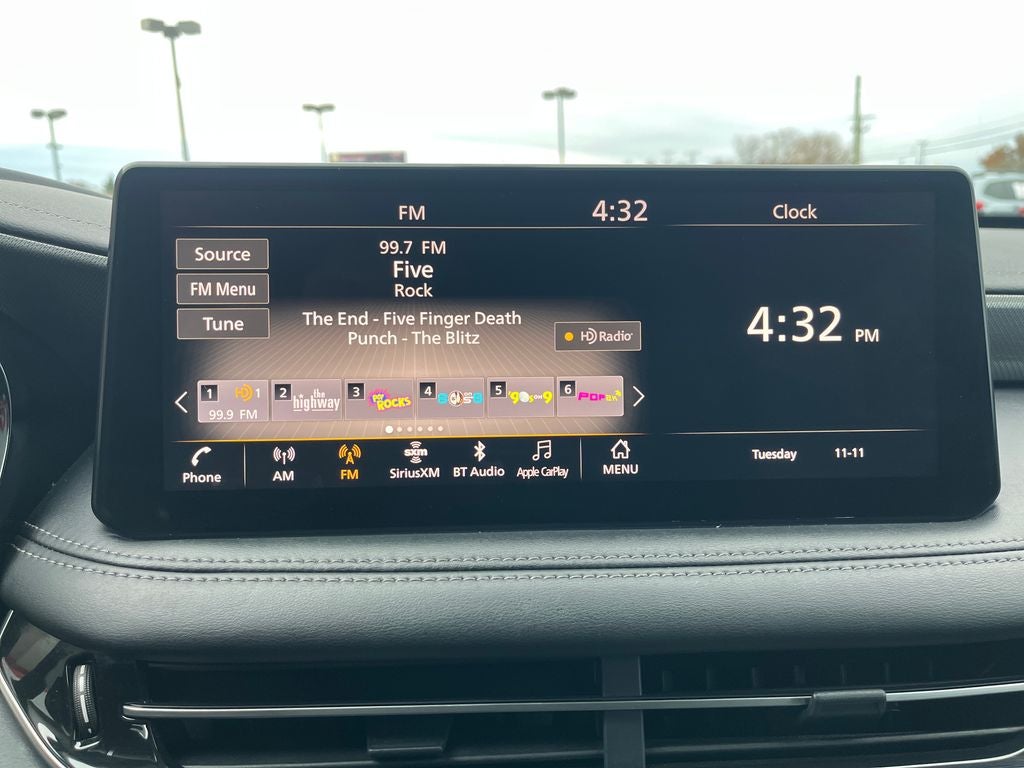 2024 INFINITI QX60 LUXE