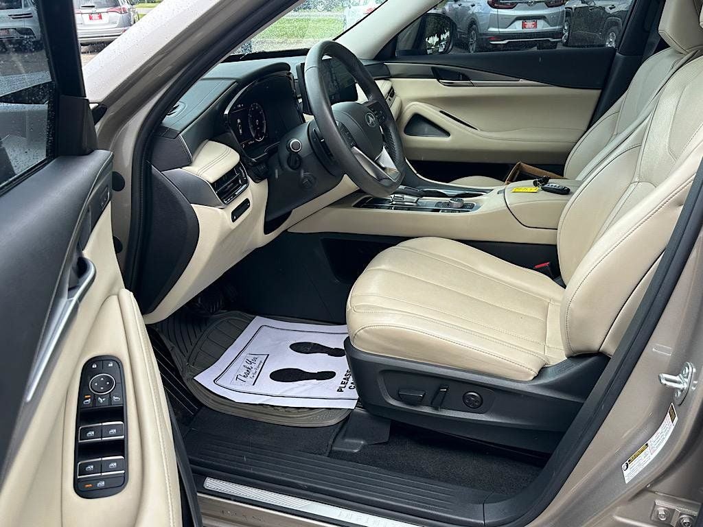2023 INFINITI QX60 LUXE