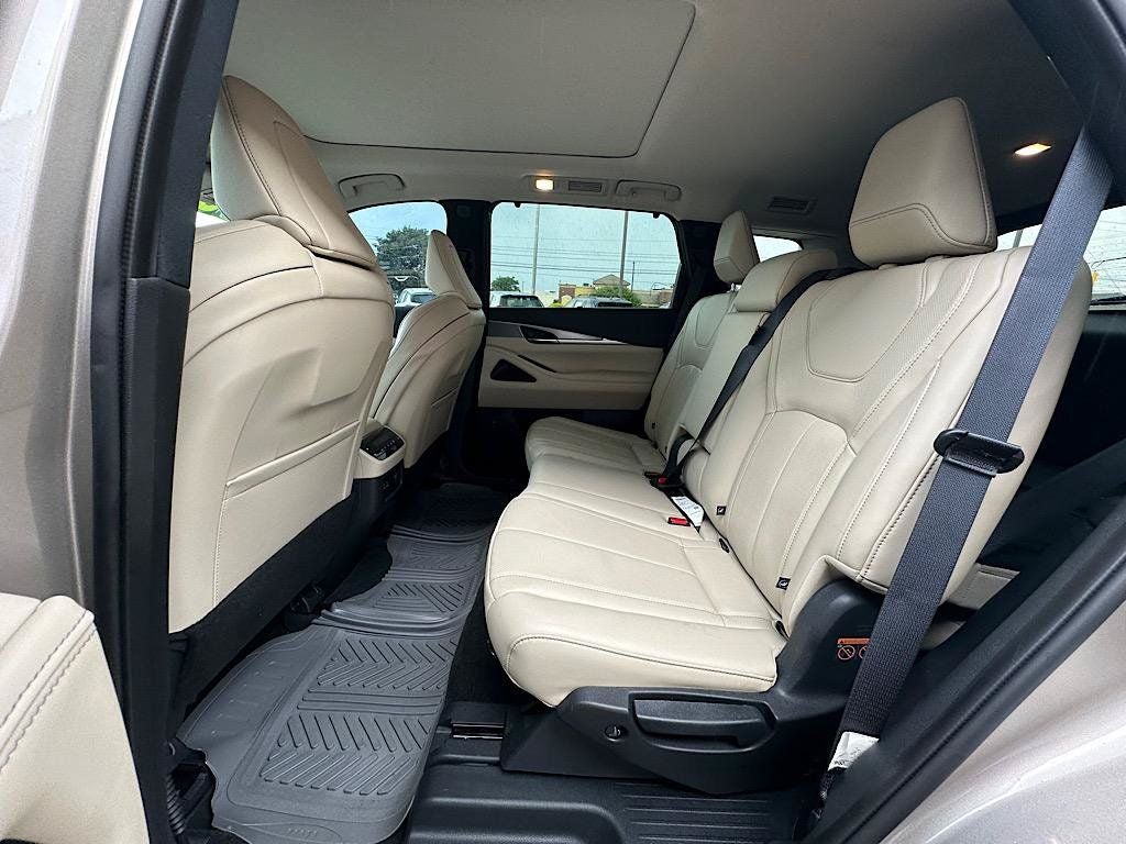 2023 INFINITI QX60 LUXE