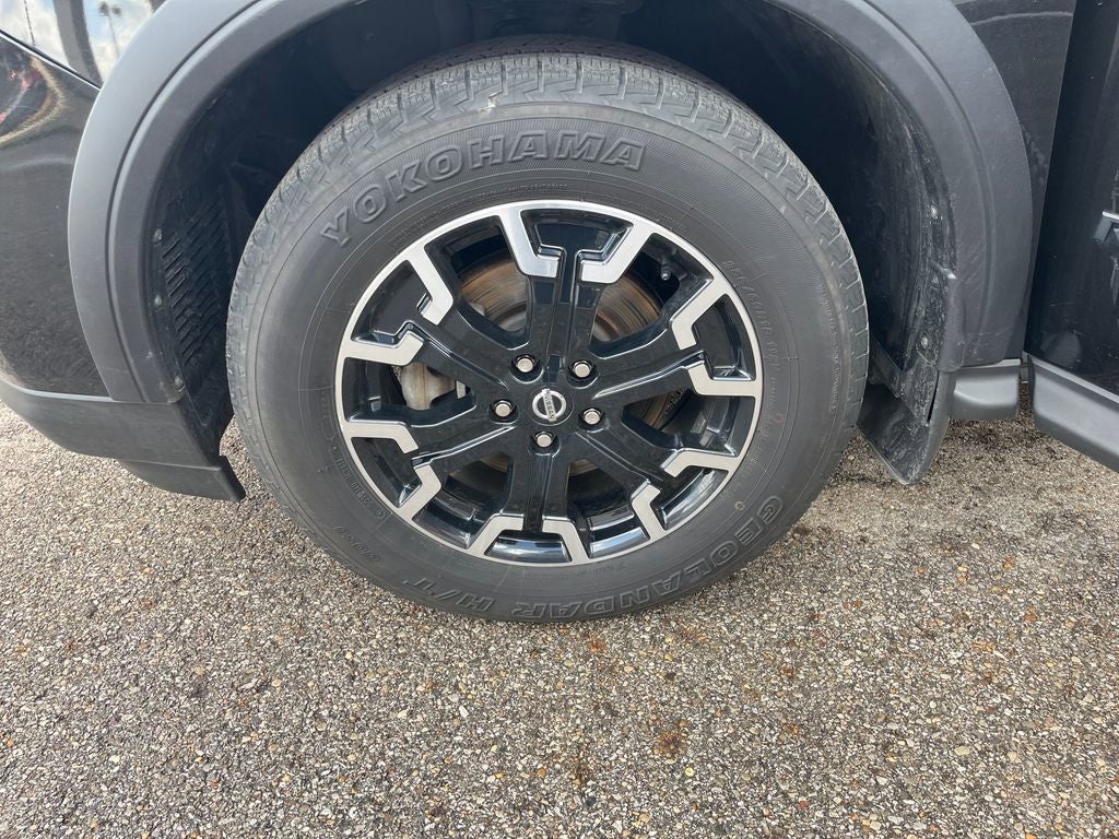 2020 Nissan Pathfinder SV