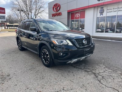 2020 Nissan Pathfinder SV