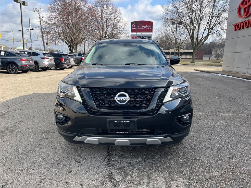 2020 Nissan Pathfinder SV