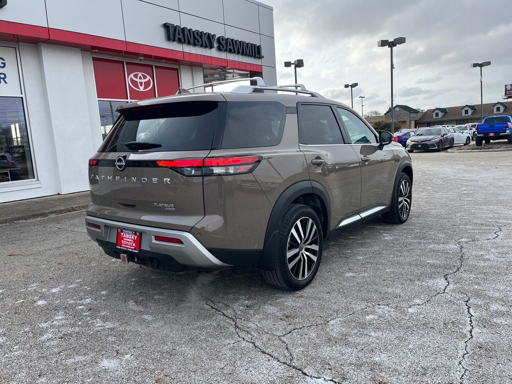 2024 Nissan Pathfinder Platinum