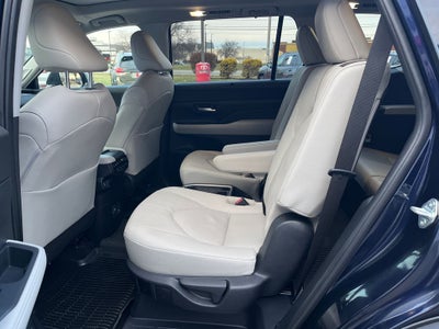 2025 Toyota Grand Highlander Platinum