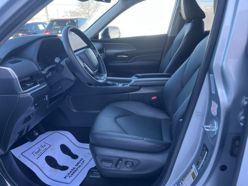 2025 Toyota Grand Highlander XLE