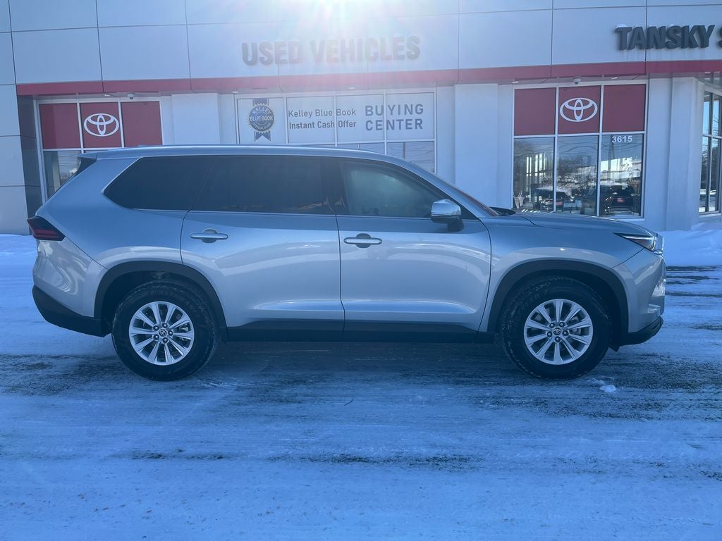 2025 Toyota Grand Highlander XLE