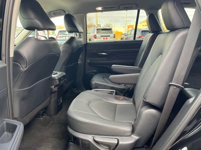 2025 Toyota Grand Highlander XLE