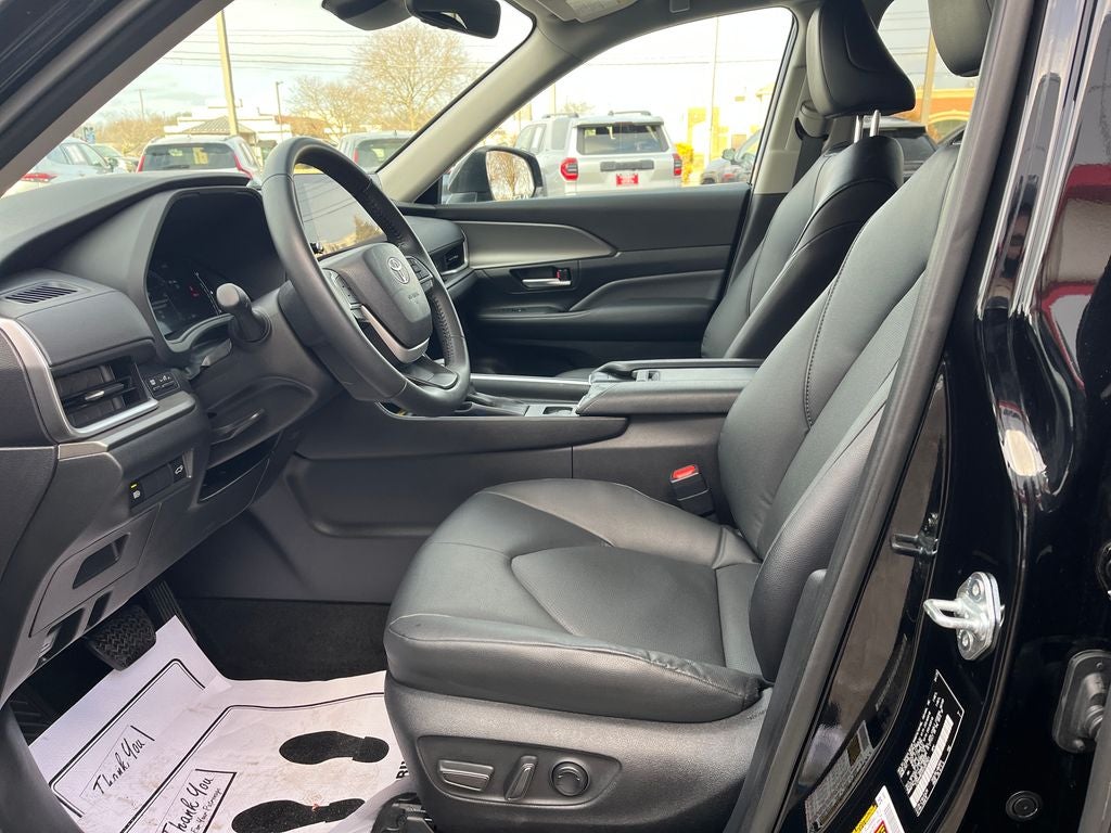 2025 Toyota Grand Highlander XLE