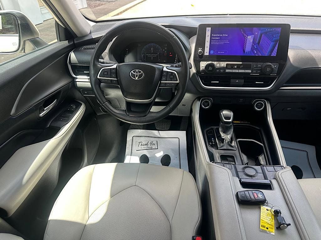 2024 Toyota Grand Highlander XLE
