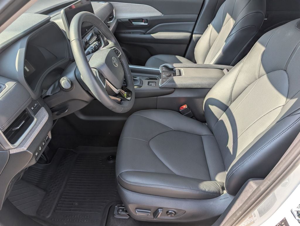 2026 Toyota Grand Highlander Hybrid Limited