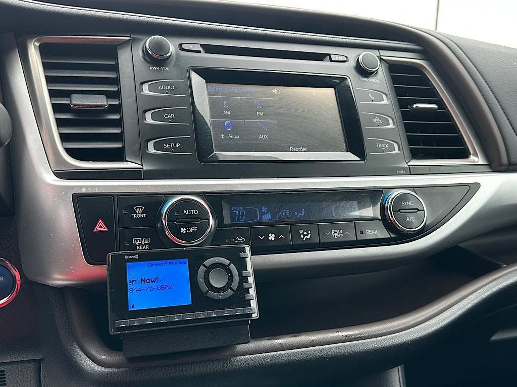 2018 Toyota Highlander Hybrid LE