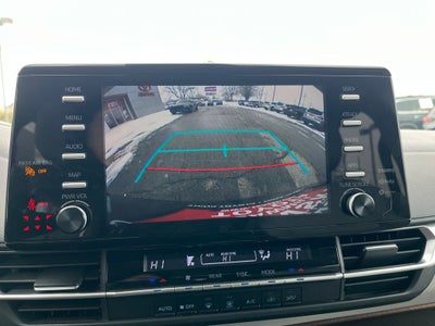 2021 Toyota Sienna LE 8 Passenger