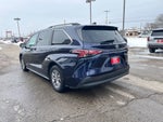2021 Toyota Sienna LE 8 Passenger