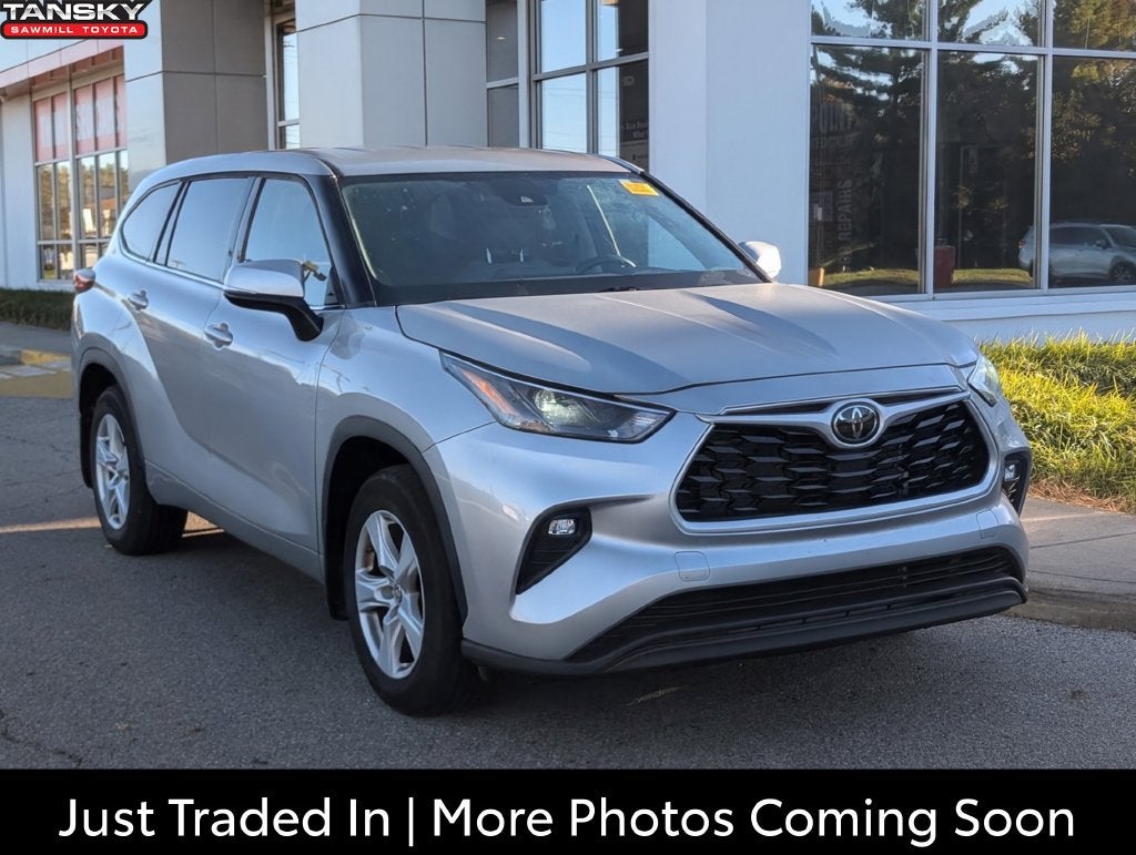 2022 Toyota Highlander LE