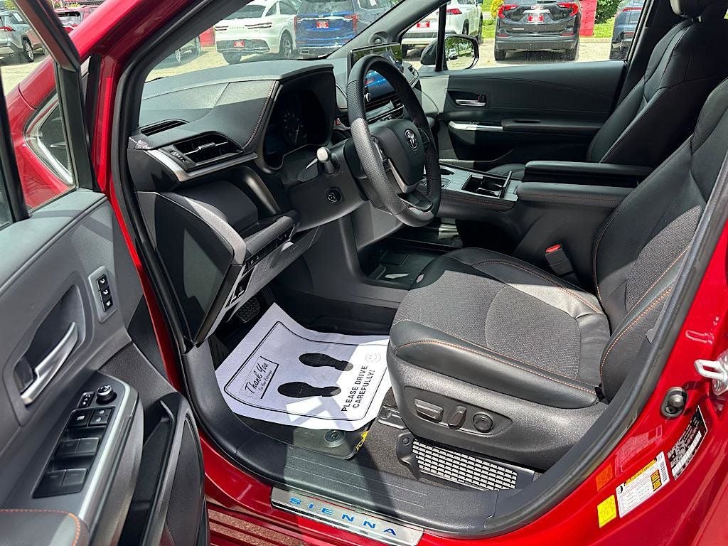 2024 Toyota Sienna XSE 7 Passenger
