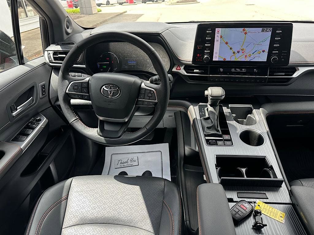 2024 Toyota Sienna XSE 7 Passenger