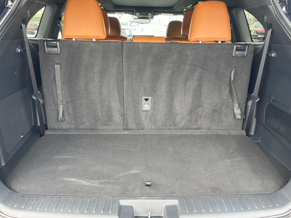 2025 Toyota Highlander Hybrid Platinum