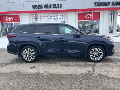 2025 Toyota Highlander Hybrid Platinum