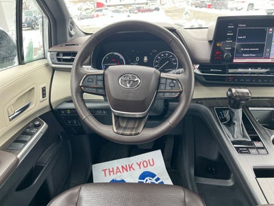 2024 Toyota Sienna Platinum 7 Passenger