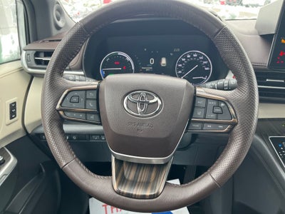 2024 Toyota Sienna Platinum 7 Passenger