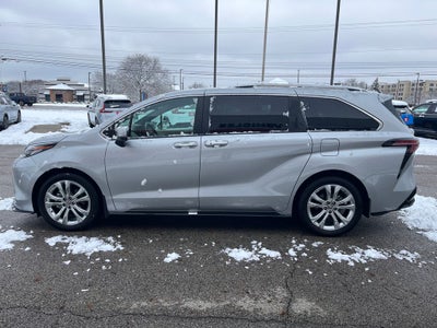 2024 Toyota Sienna Platinum 7 Passenger