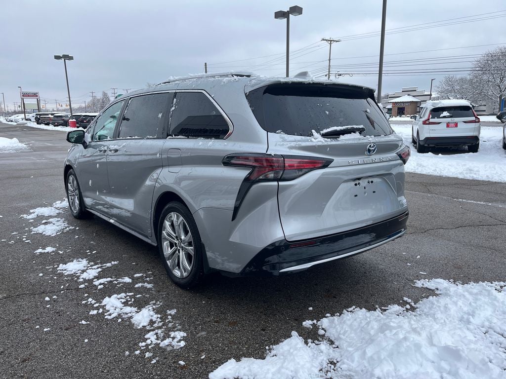 2024 Toyota Sienna Platinum 7 Passenger