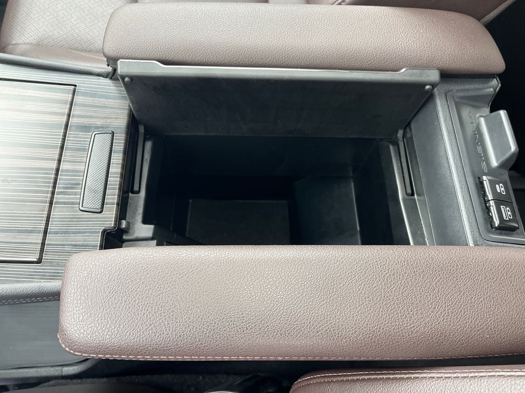 2024 Toyota Sienna Platinum 7 Passenger