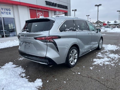 2024 Toyota Sienna Platinum 7 Passenger