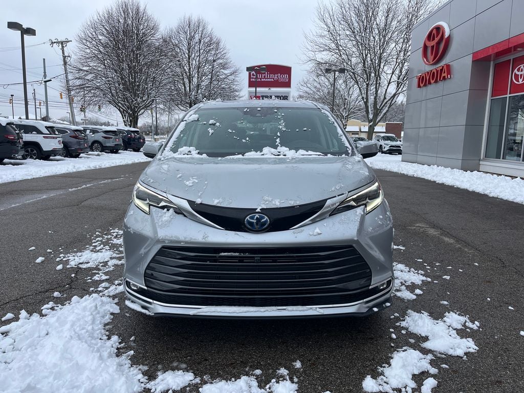 2024 Toyota Sienna Platinum 7 Passenger