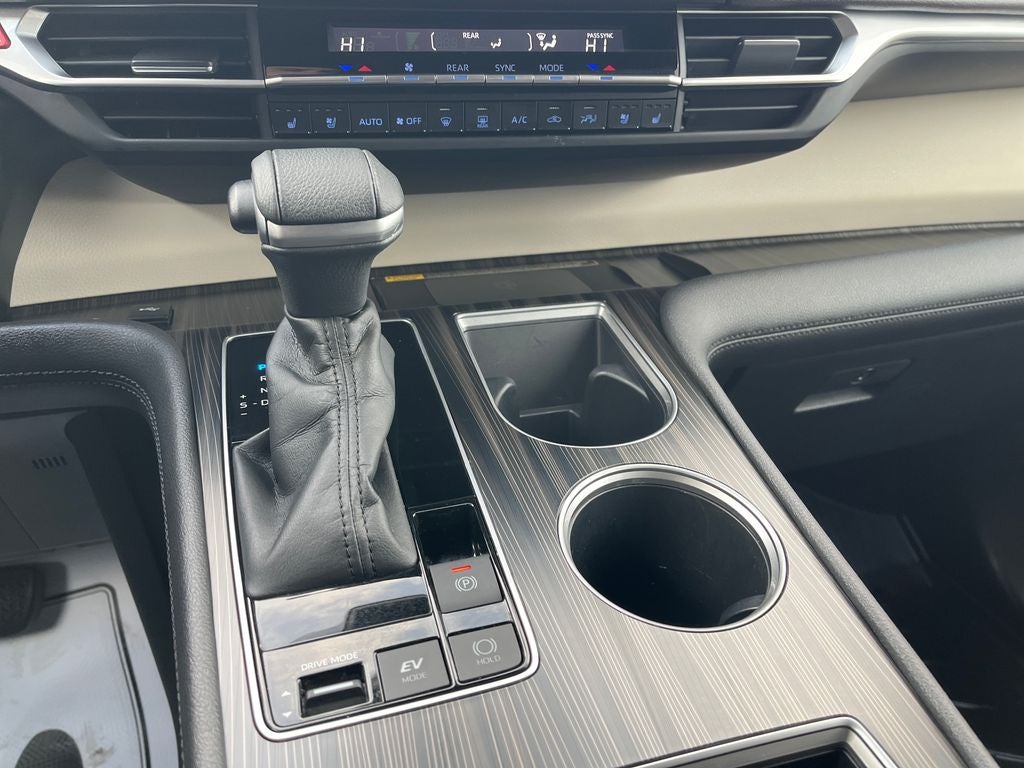 2022 Toyota Sienna Platinum 7 Passenger