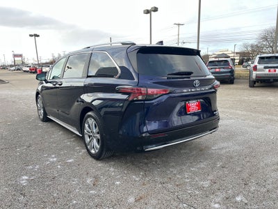 2022 Toyota Sienna Platinum 7 Passenger