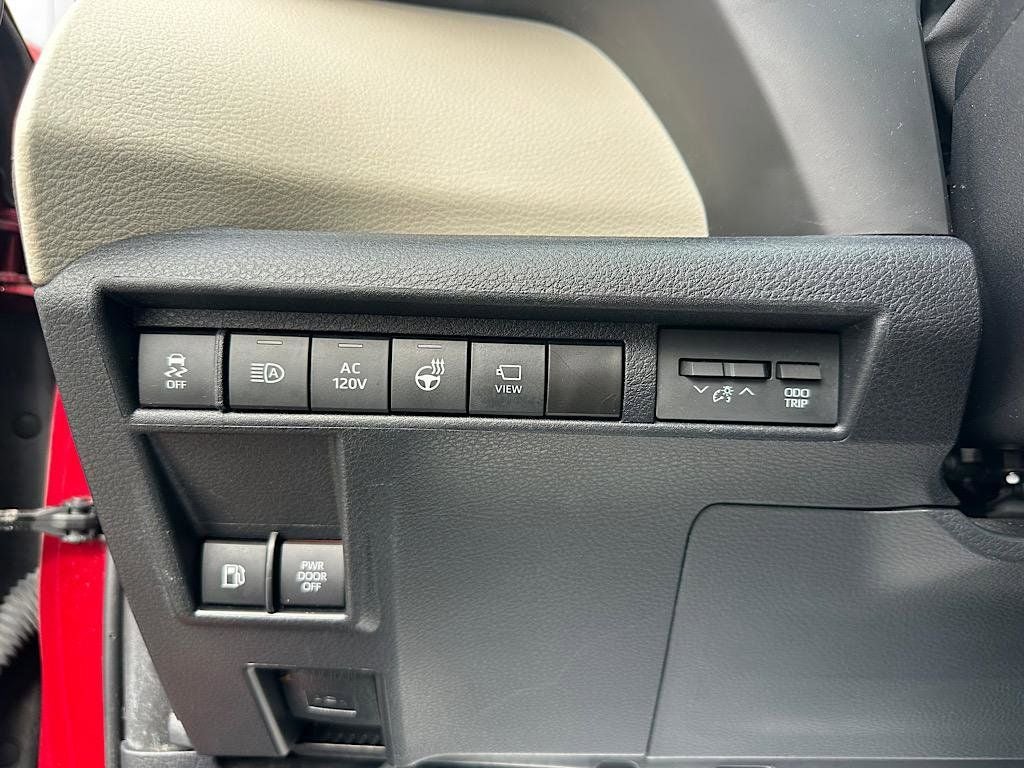 2022 Toyota Sienna Platinum 7 Passenger