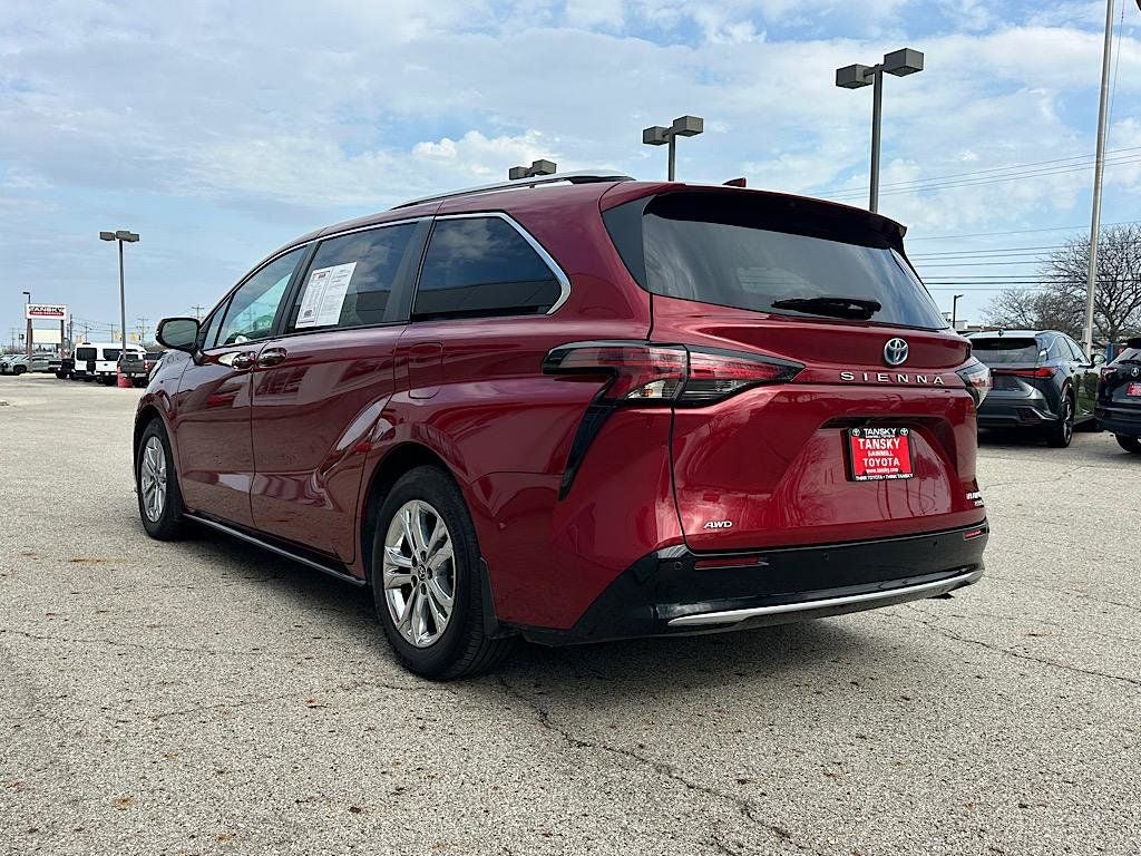 2022 Toyota Sienna Platinum 7 Passenger