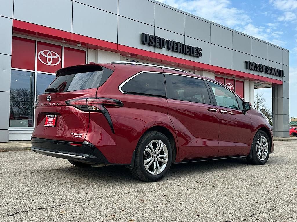 2022 Toyota Sienna Platinum 7 Passenger