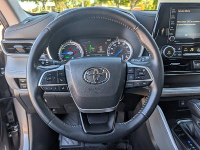 2022 Toyota Highlander Hybrid XLE