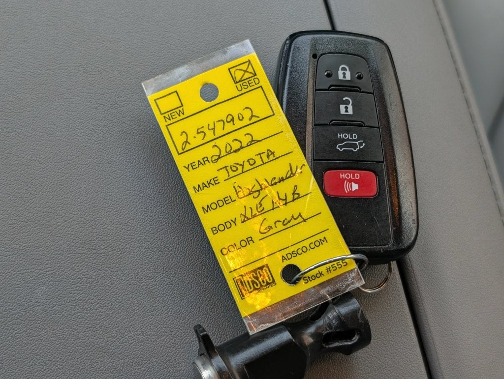 2022 Toyota Highlander Hybrid XLE