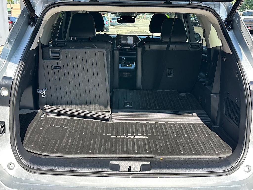 2020 Toyota Highlander Hybrid XLE